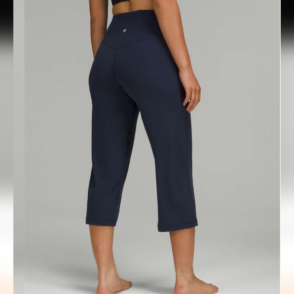 Lululemon Align High Rise Wide Leg Crop 23"  Womens 6 True Navy - Picture 2 of 11